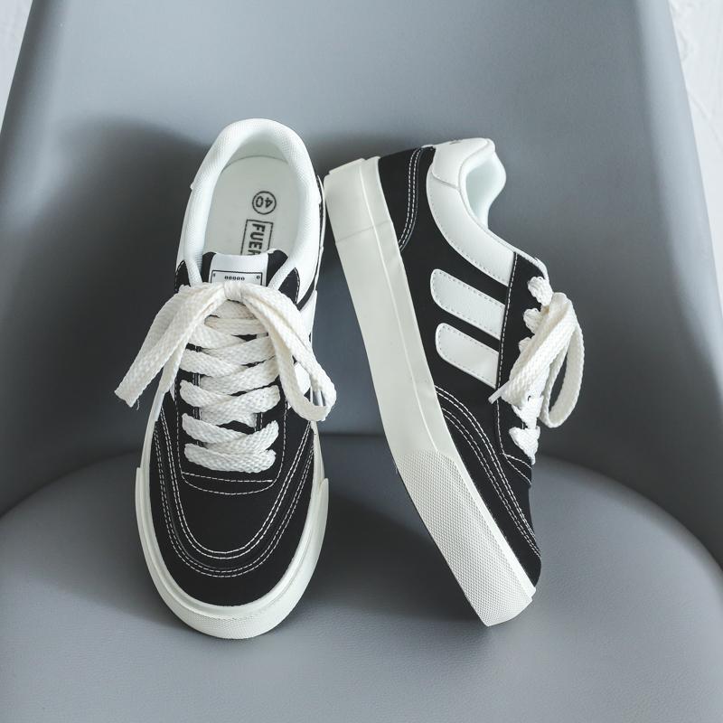 Giày sneaker nam cao cấp, đảm bảo sự êm ái, không gây đau chân khi đi lâu