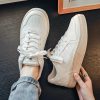 Giày sneaker nam mới nhất, cập nhật xu hướng thời trang hiện nay