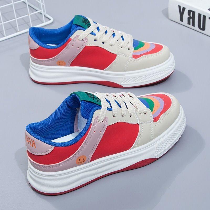 Giày thể thao nữ đẹp thời trang, thiết kế hiện đại, êm chân khi mang.